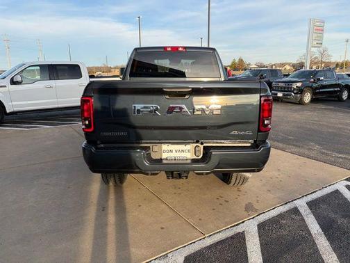 2026 RAM 2500 Big Horn Crew Cab 4x4 6'4' Box