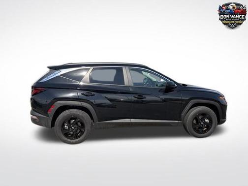 Black Pearl 2024 Hyundai TUCSON SEL