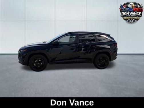 Black Pearl 2024 Hyundai TUCSON SEL