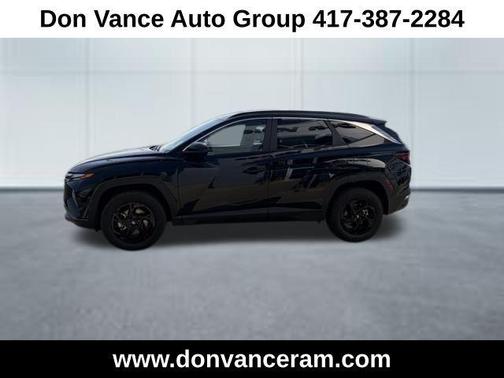 Black Pearl 2024 Hyundai TUCSON SEL