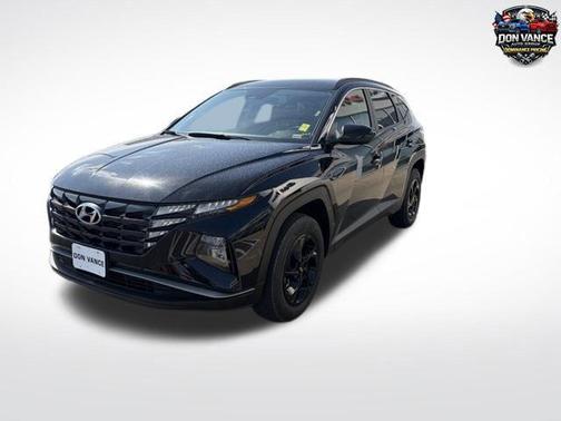 Black Pearl 2024 Hyundai TUCSON SEL