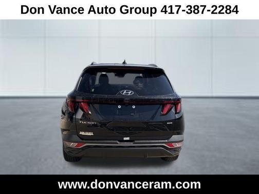 Black Pearl 2024 Hyundai TUCSON SEL