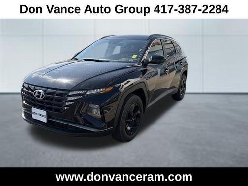 Black Pearl 2024 Hyundai TUCSON SEL