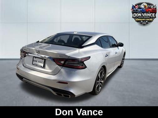 Brilliant Silver Metallic 2022 Nissan Maxima SV Xtronic CVT