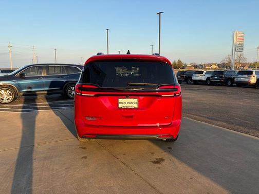 2026 Chrysler Pacifica L