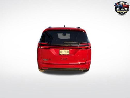 Red Hot Pearlcoat 2026 Chrysler Pacifica L