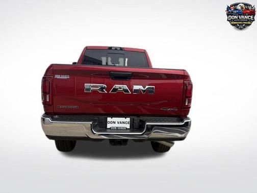 Molten Red Pearlcoat 2026 RAM 2500 Big Horn Crew Cab 4x4 6'4' Box