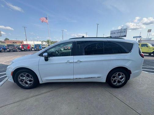 2023 Chrysler Pacifica Limited