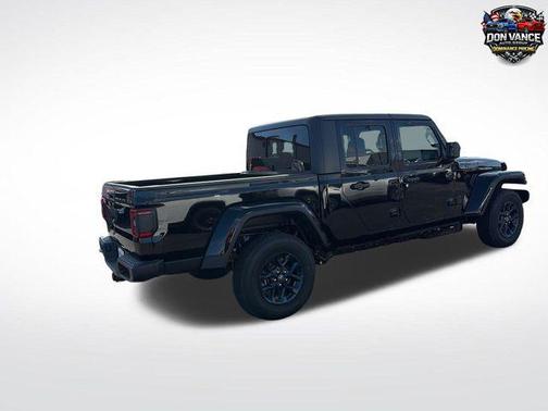 Black Clearcoat 2026 Jeep Gladiator 85th Anniversary Edition