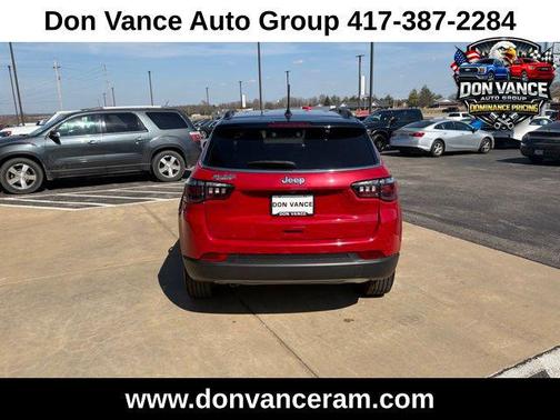 Red Hot Pearlcoat 2024 Jeep Compass Limited