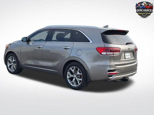 Titanium Silver 2017 Kia Sorento SX