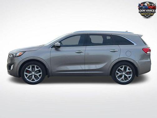 Titanium Silver 2017 Kia Sorento SX