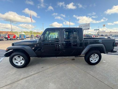 2023 Jeep Gladiator Sport S