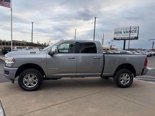 2024 RAM 2500 Laramie Crew Cab 4x4 6'4' Box