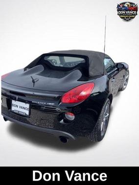 Mysterious (Black) 2008 Pontiac Solstice GXP