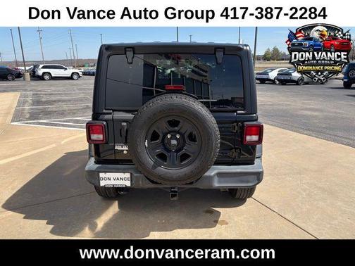 Black Clearcoat 2018 Jeep Wrangler Sport