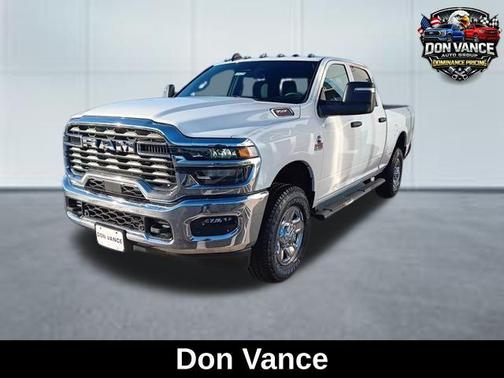 2026 RAM 3500 Tradesman Crew Cab 4x4 6'4' Box