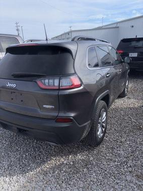 2022 Jeep Cherokee Latitude Lux