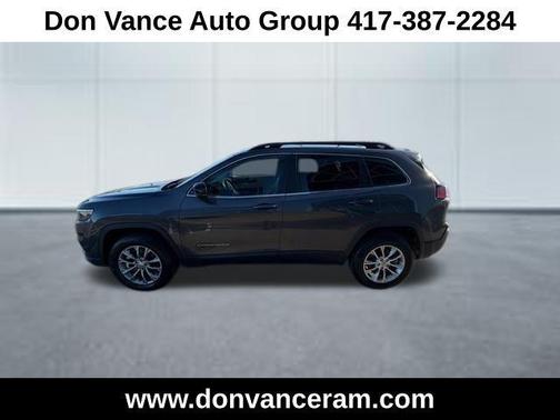 Granite Crystal Metallic Clearcoat 2022 Jeep Cherokee Latitude Lux