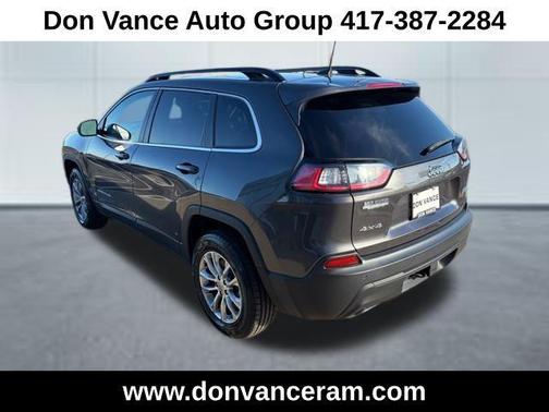 Granite Crystal Metallic Clearcoat 2022 Jeep Cherokee Latitude Lux