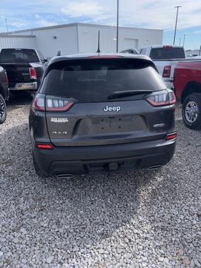 2022 Jeep Cherokee Latitude Lux