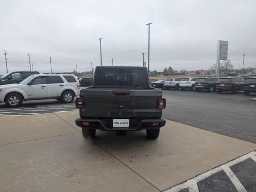 2026 Jeep Gladiator Willys 4x4