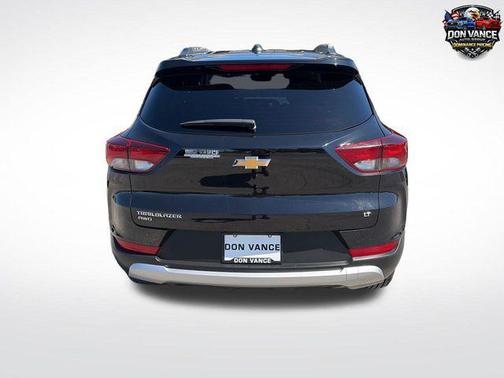 Mosaic Black Metallic 2025 Chevrolet Trailblazer LT