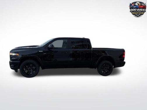 Diamond Black Crystal Pearlcoat 2026 RAM 1500 Laramie