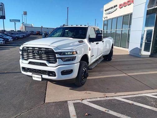 2026 RAM 3500 Big Horn Crew Cab 4x4 8' Box