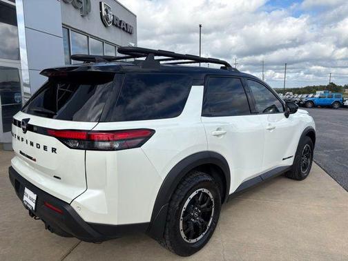 2024 Nissan Pathfinder Rock Creek 4WD