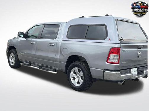 Billet Silver Metallic Clearcoat 2022 RAM 1500 Big Horn/Lone Star