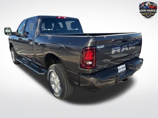 Granite Crystal Metallic Clearcoat 2026 RAM 2500 Big Horn Crew Cab 4x4 6'4' Box