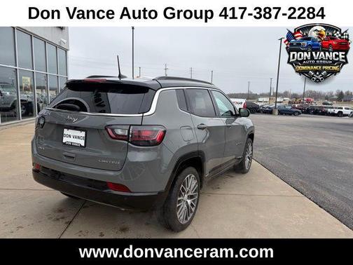 Sting-Gray Clearcoat 2024 Jeep Compass Limited