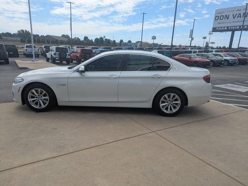 2016 BMW 528 528i