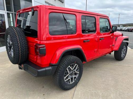 2025 Jeep Wrangler 4-Door Sahara 4x4