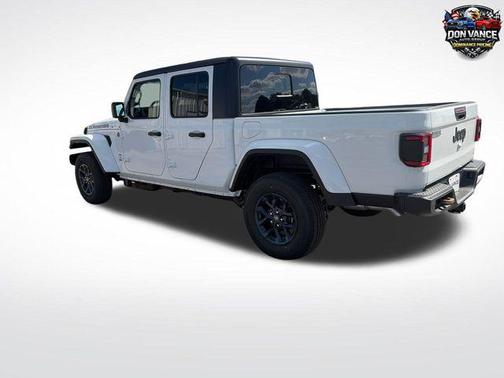 Bright White Clearcoat 2026 Jeep Gladiator 85th Anniversary Edition