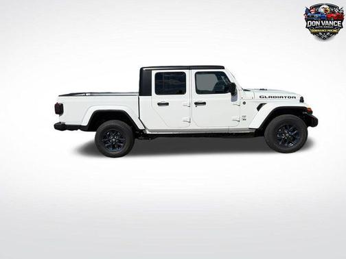 Bright White Clearcoat 2026 Jeep Gladiator 85th Anniversary Edition