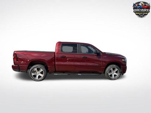Delmonico Red Pearlcoat 2025 RAM 1500 Tradesman