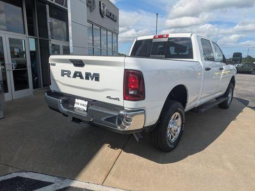 2025 RAM 2500 Tradesman Crew Cab 4x4 6'4' Box