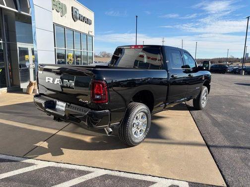 2026 RAM 2500 Big Horn Crew Cab 4x4 6'4' Box