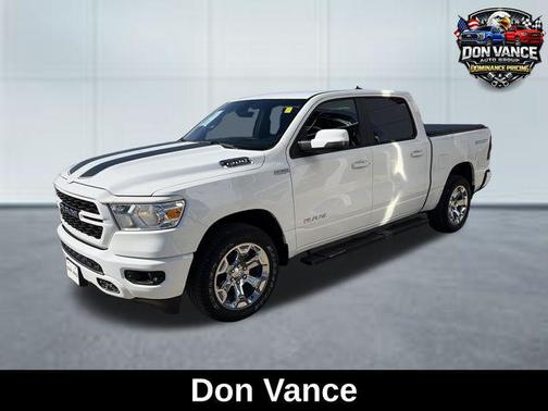 Bright White Clearcoat 2023 RAM 1500 Big Horn/Lone Star