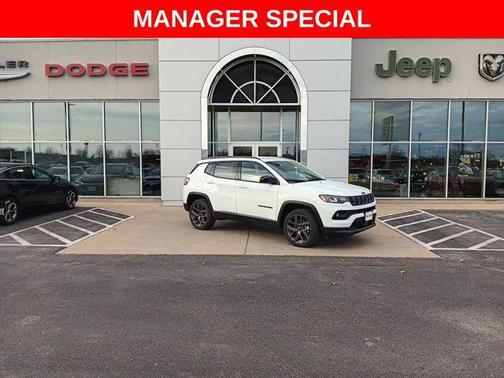Bright White Clearcoat 2026 Jeep Compass Latitude