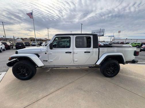 2023 Jeep Gladiator Sport S