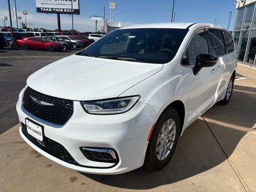 2026 Chrysler Pacifica L