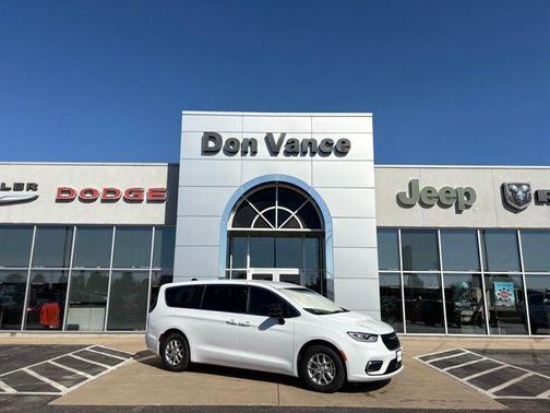 2026 Chrysler Pacifica L