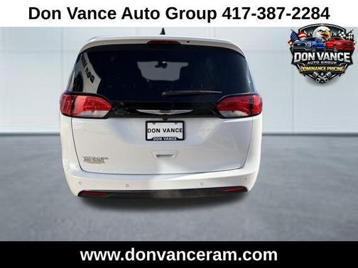 2026 Chrysler Voyager LX