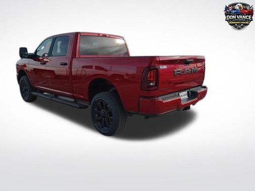 Molten Red Pearlcoat 2026 RAM 2500 Big Horn Crew Cab 4x4 6'4' Box
