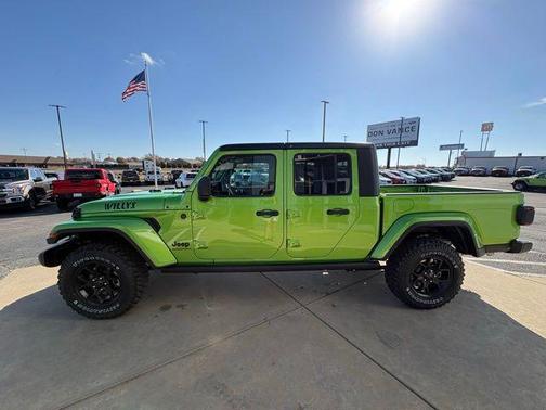 2026 Jeep Gladiator Willys 4x4