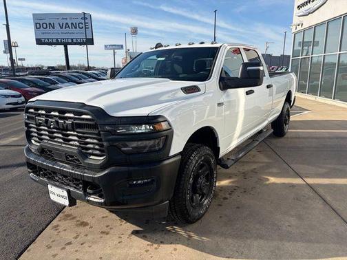 2026 RAM 2500 Tradesman Crew Cab 4x4 8' Box