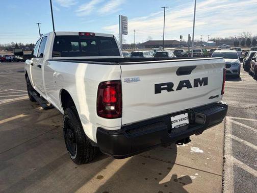 2026 RAM 2500 Tradesman Crew Cab 4x4 8' Box